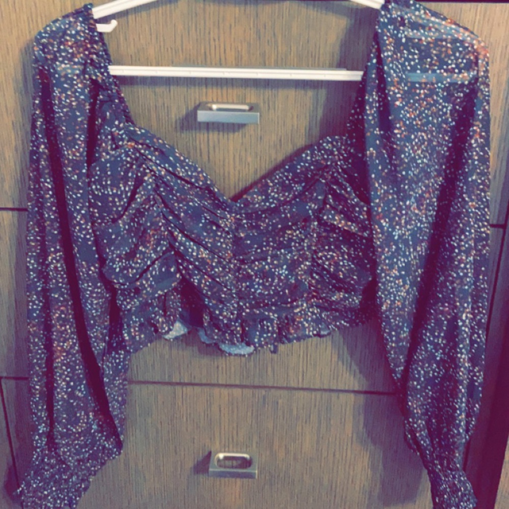 Firefly boutique long sleeve crop top